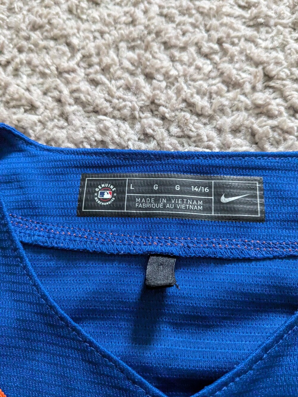 NIKE - Picture 4 of 4